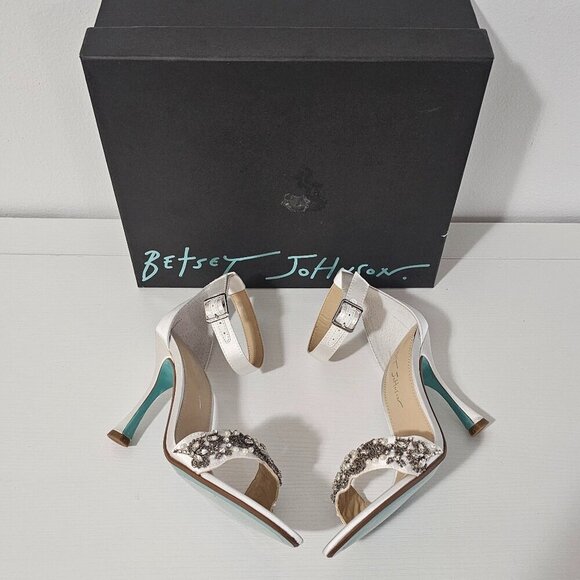 Betsey Johnson Devan Sandal Ivory Women's Size 7   104070 - Picture 4 of 6